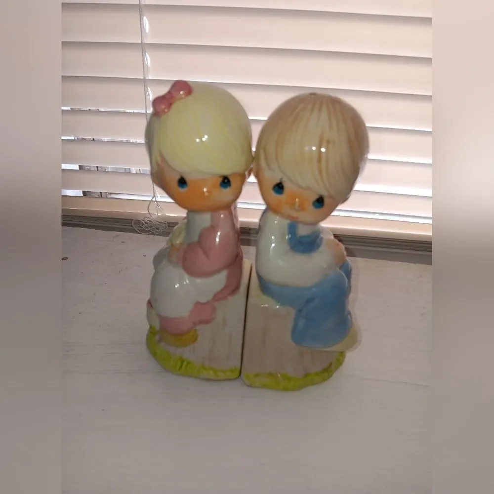 Precious Moments Salt & Pepper Set